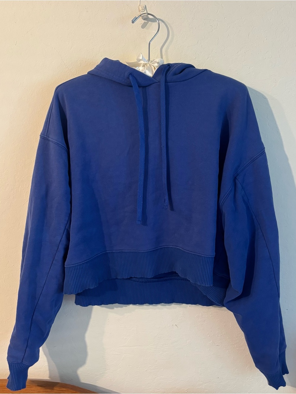 Carbon 38 Cobalt Blue Cropped Hoodie MEDIUM